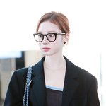 윈터 <b>뿔테</b> 잘어울린다