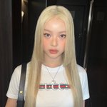 하니 <b>탈색</b> 아니고 가발임?