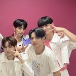 메인즈 어깨<b>동무</b> 이슈