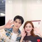윈터 재현 <b>투샷</b> 머노