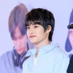 라이즈 <b>소희</b> 볼매 맞는듯