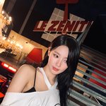 왜 이렇게 이쁘고 <b>난리</b>람