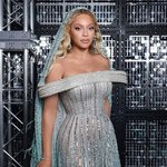 비욘세 최근 무대 <b>의상들</b>