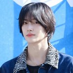 원빈 머리 <b>장발</b> 시킨게 ㄹㅇ잘한거같음