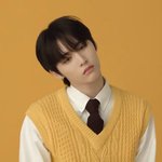 <b>태산군</b> 노란색도 잘 어울림