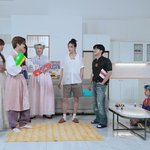 [스키즈] 다들 <b>작은</b><b>엄마</b> 의상 바뀐거 언제 눈치챔?