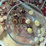 상에 올린다고 생밤깠다