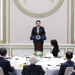 尹, 日 원폭 피해 일본<b>동포</b>들에 “일본을 위해 아픔 다신 외면하지...