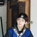 달려라 방탄 뷔 <b>한복</b>