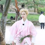달려라 방탄 지민 <b>한복</b>