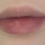 나 지금 입술색 쪼끔 예쁜듯