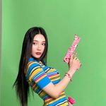 조이가 입은 이런 티셔츠 <b>사복</b>으로는