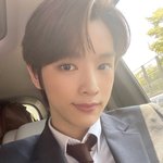 라이즈 <b>성찬</b> 수트 과거와 현재