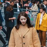 윤아 오늘자 의상은 미우미우 내년 신상이라함