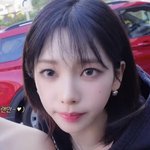 카리나는 <b>누가</b>봐도 연예인인데