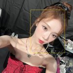 윈터는 <b>사진</b>올릴때 제대로 확인<b>안</b>하나보네