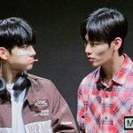 <b>메인즈</b>나 보고가세요 여러분