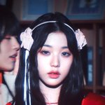 장원영 <b>양옆</b>으로 헤어 레이스했네