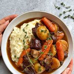 고기 듬뿍 <b>따끈</b>한 비프스튜