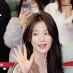 <b>슈화</b> 살 되게 빠졌다
