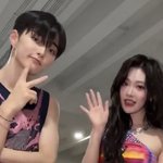 헐 <b>도영</b> 조이랑 챌린지 찍었네