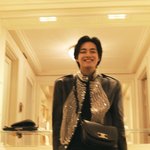 셀린느 착 입은 방탄 뷔