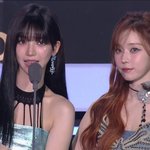 요즘은 진짜 <b>윈터</b>가 더이쁜거같아