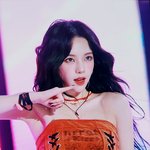 최근 카리나 얼굴