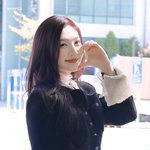 컴백 다가와서 염색했다는 조이