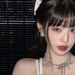 <b>누</b>가 장원영 앞머리 내리지 말라고 했냐