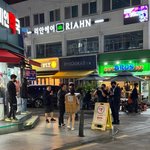 [이것좀봐줘] 실시간)길거리에 또 이상한 애들 나오는중