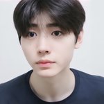 [19] 이시간에 나와서 담배 피우는데