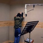 원빈 <b>녹음실</b> 뒷모습