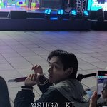 <b>뷔</b> <b>실물</b> 폰카짤 오늘