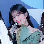 오늘 안유진 <b>착장</b> 개이뻐