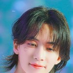 누가 뭐라 해도 <b>유난</b> 떨고 싶은 비주얼 남돌