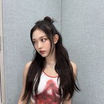 뉴진스 해린 <b>허리</b> 몇일까 개얇네