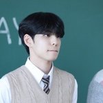 우리학교에 전학생 왔는데 개존잘임