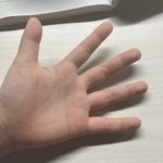 내 손 많이 <b>단풍</b>손이냥…