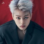 팬들한테 취향 갈리고 있는 한 아이돌 컨포와 <b>사복</b> 차이