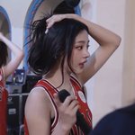 지금 여돌팬 안싸우는데 <b>헛것</b>보나