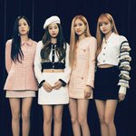 블핑 4명 다 <b>샤넬</b>입은 짤