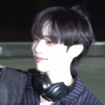 나 눈썹 깎앗는데 후회됨…