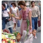 [댓글부탁해] 딸을 <b>비닐</b>봉투에 넣고 장보는 어머니