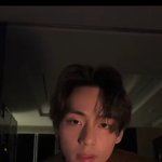 [단독] <b>BTS</b> 뷔 ‘스토킹 혐의’ 여성 검거…“혼인신고서 건네”