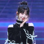 장원영 엠카 <b>착장</b>