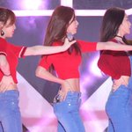 엉덩이 심각하게 납작한거 같은 레드벨벳 웬디 .<b>jpg</b>