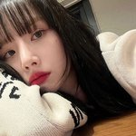 내가 죽고 못 사는 어딘가 <b>서늘</b>한 얼굴