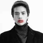 성인되니까 확실히 어릴때 엄마아빠한테 받은 <b>영향</b>을
