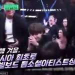 [군대] 빌보드에서 처음 상받은거 5월<b>달쯤</b> 아녔어?